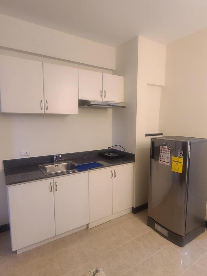 Magallanes Condo Free Airport Pick Up For 3 Nights Stay Or More Davao Экстерьер фото